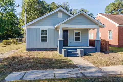 702 E Divine St, Dunn, NC 28334 photo 2