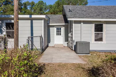 702 E Divine St, Dunn, NC 28334 photo 27