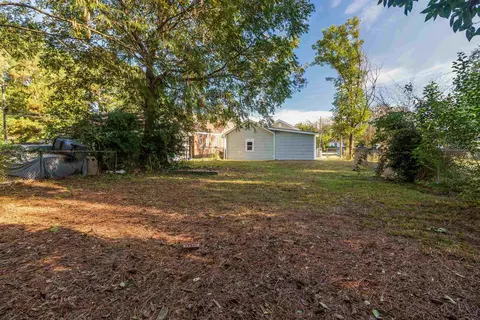 702 E Divine St, Dunn, NC 28334 photo 25