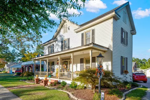 316 W Main St, Benson, NC 27504 photo 3