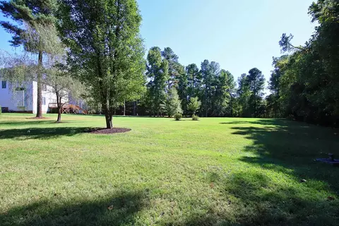 3307 Meadowrun Dr, Durham, NC 27707 photo 6