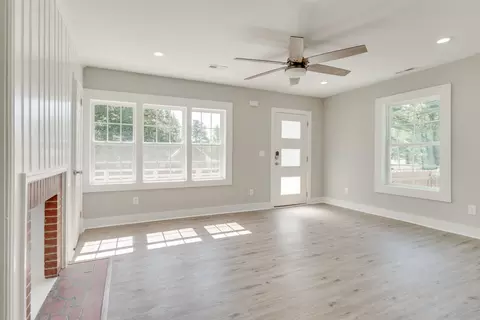 403 Edward St, Durham, NC 27701 photo 7
