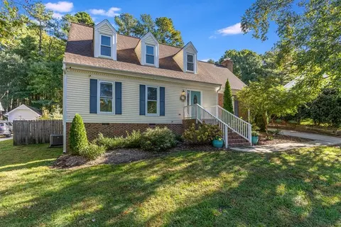 107 E Dynasty Dr, Cary, NC 27513 photo 2