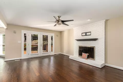 107 E Dynasty Dr, Cary, NC 27513 photo 9