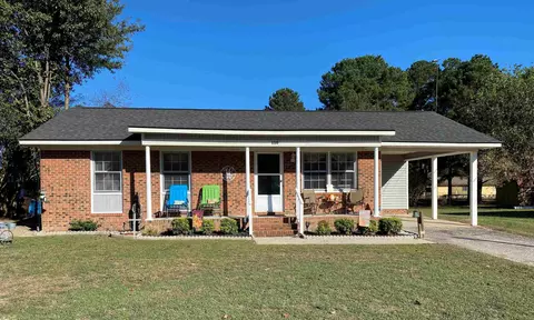 110 Pine St, Dunn, NC 28334 photo 1