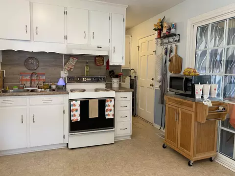 110 Pine St, Dunn, NC 28334 photo 8