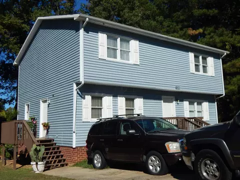 1300 Cherrycrest Dr, Durham, NC 27704 photo 2