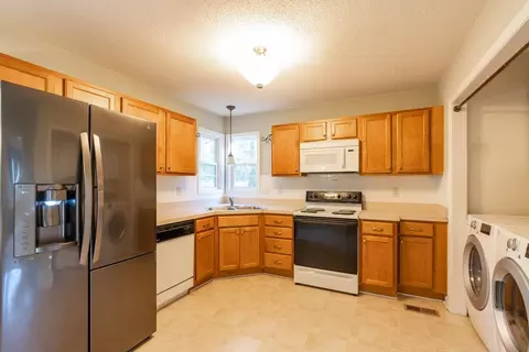 2514 Dovetail Dr, Durham, NC 27704 photo 9