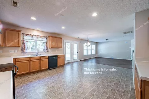 607 Pebblestone Dr, Durham, NC 27703 photo 10