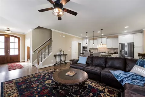 1242 Champions Pointe Pointe, Durham, NC 27712 photo 7