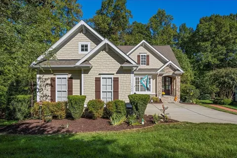 1242 Champions Pointe Pointe, Durham, NC 27712 photo 2