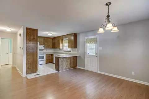 512 Chivalry Dr, Durham, NC 27703 photo 7