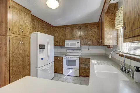 512 Chivalry Dr, Durham, NC 27703 photo 10
