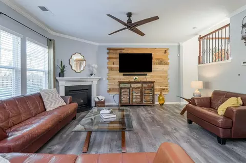 2091 Tanners Mill Dr, Durham, NC 27703 photo 2