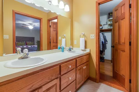 8215 Brian Ct, Garner, NC 27529 photo 15