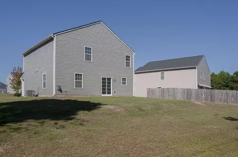 548 Botanical Ct, Bunnlevel, NC 28323 photo 2