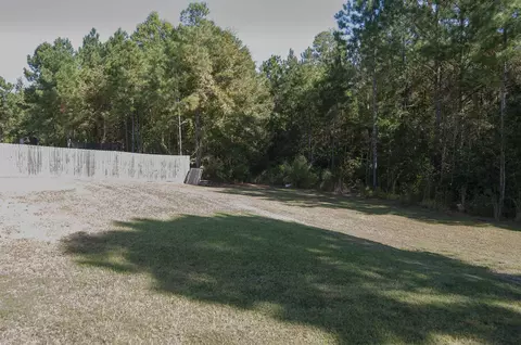 548 Botanical Ct, Bunnlevel, NC 28323 photo 3