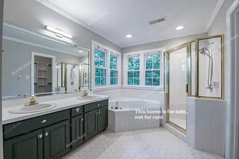 101 Parkknoll Ln, Cary, NC 27519 photo 6