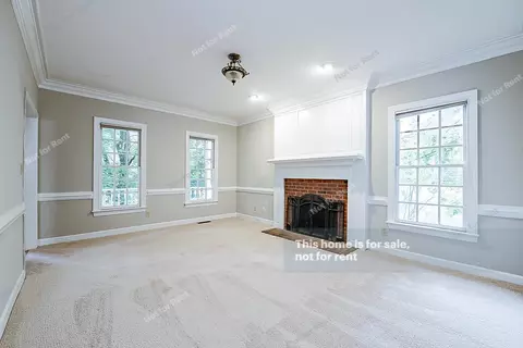 101 Parkknoll Ln, Cary, NC 27519 photo 5