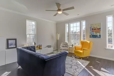 329 Roche Dr, Durham, NC 27703 photo 3