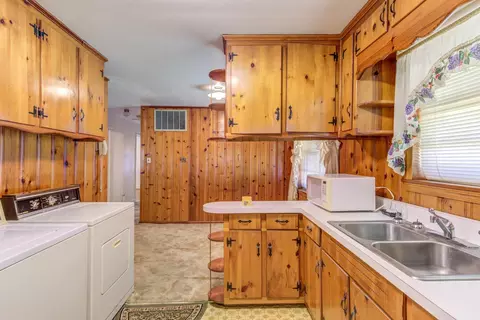 205 Cloverdale Dr, Smithfield, NC 27577 photo 11