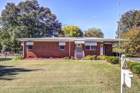 205 Cloverdale Dr, Smithfield, NC 27577 photo 3