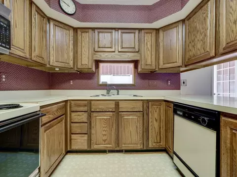 100 Lakeshore Dr, Durham, NC 27713 photo 8
