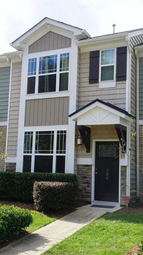 326 Carthage Ct, Durham, NC 27703 photo 2