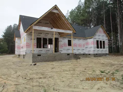 5720 Farmstead Rd, Bailey, NC 27807 photo 2