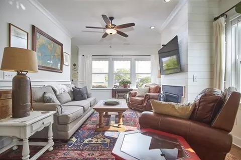 2810 W Main St, Durham, NC 27705 photo 5