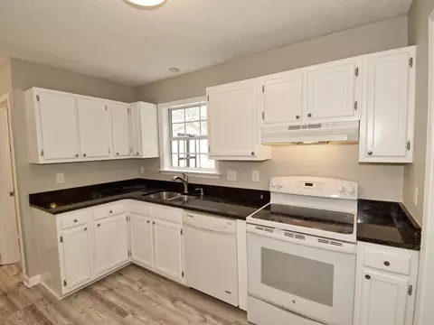 2014 Talloway Dr, Cary, NC 27511 photo 2