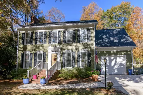 1329 Apache Ln, Apex, NC 27502 photo 1