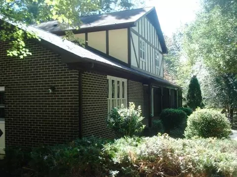 2302 Thunder Rd, Durham, NC 27712 photo 2