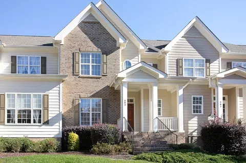 585 Canvas Dr, Wake Forest, NC 27587 photo 2