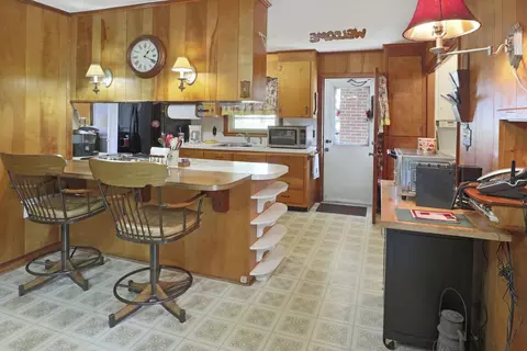 300 S 18th St, Erwin, NC 28339 photo 2