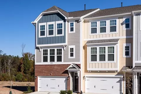 1027 Commack Dr, Durham, NC 27703 photo 2