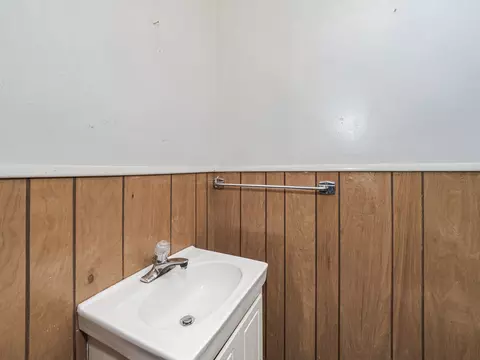 2413 Sparger Rd, Durham, NC 27705 photo 10