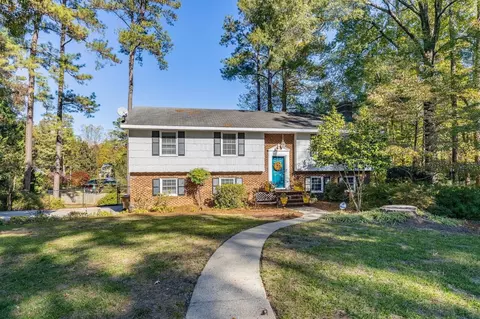 105 Lyme Ct, Garner, NC 27529 photo 1