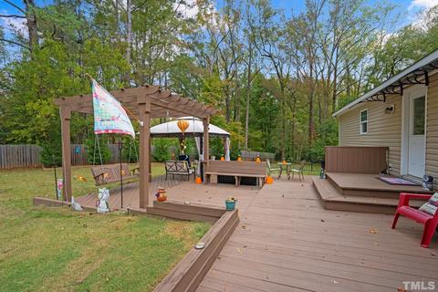 611 Karen Dr, Willow Spring, NC 27592 photo 6