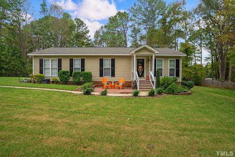 611 Karen Dr, Willow Spring, NC 27592 photo 1
