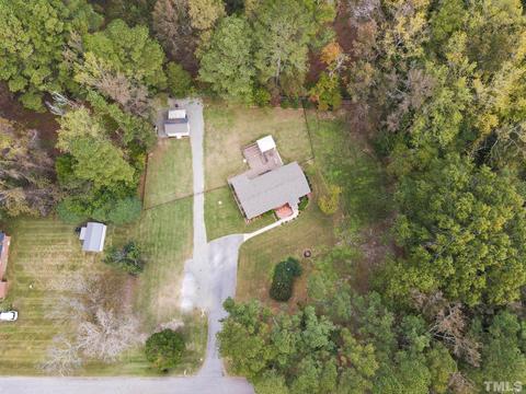 611 Karen Dr, Willow Spring, NC 27592 photo 2
