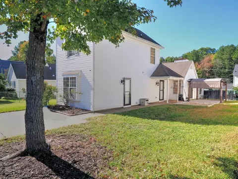 601 Stratton Way, Durham, NC 27704 photo 3