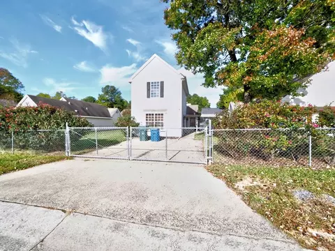 601 Stratton Way, Durham, NC 27704 photo 2