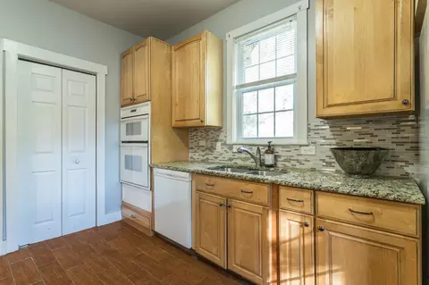 302 N Maple St, Durham, NC 27703 photo 19