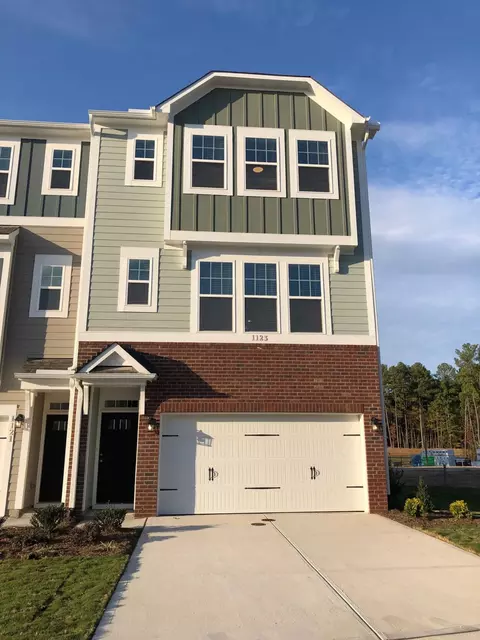 1123 Commack Dr, Durham, NC 27703 photo 1