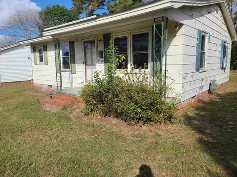 405 E 407 E Best St, Dunn, NC 28334 photo 8