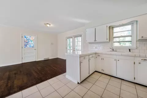 121 Fleming Dr, Durham, NC 27712 photo 7
