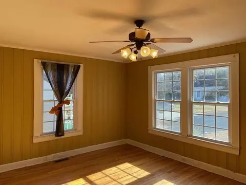 654 Linfield Dr, Durham, NC 27701 photo 4