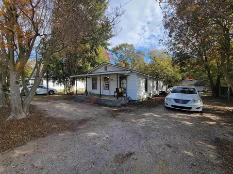 207 St Matthews Rd, Erwin, NC 28339 photo 2