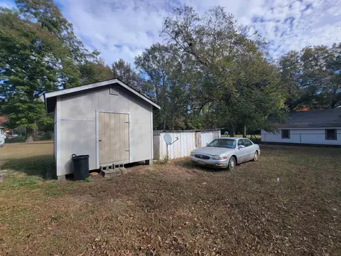 207 St Matthews Rd, Erwin, NC 28339 photo 21